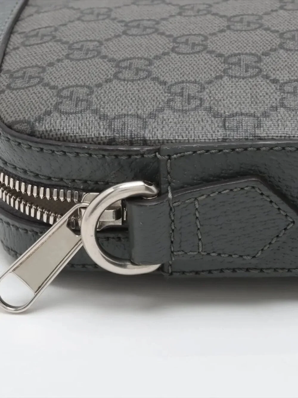 Gucci Ophidia GG Supreme Gray Shoulder Bag 699439